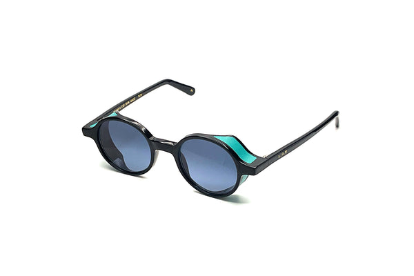 L.G.R - Reunion Explorer Skin (Black | Blue Calypso Leather 85 | Blue HD Gradient (Base 2)